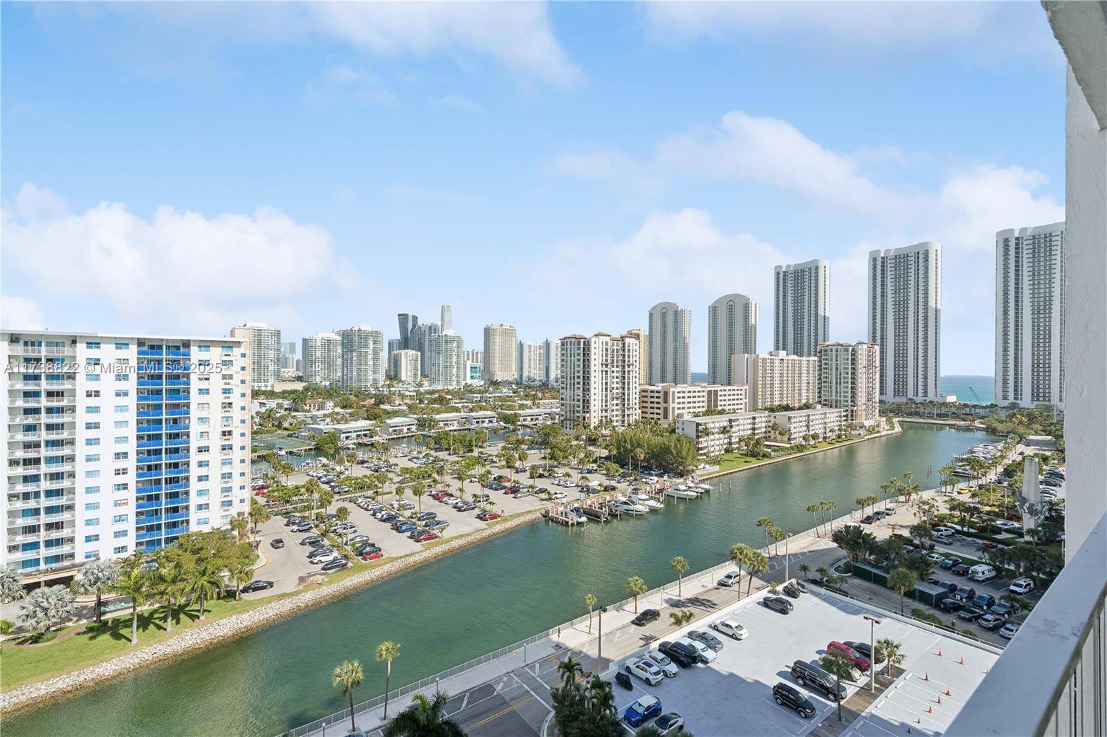 Sunny Isles Beach, FL 33160,500 Bayview Dr #1419