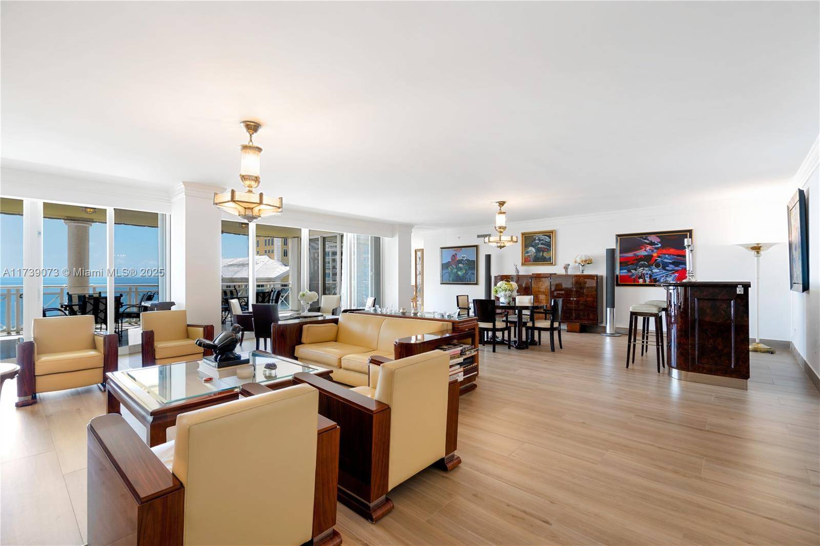 Key Biscayne, FL 33149,445 Grand Bay Dr #1011