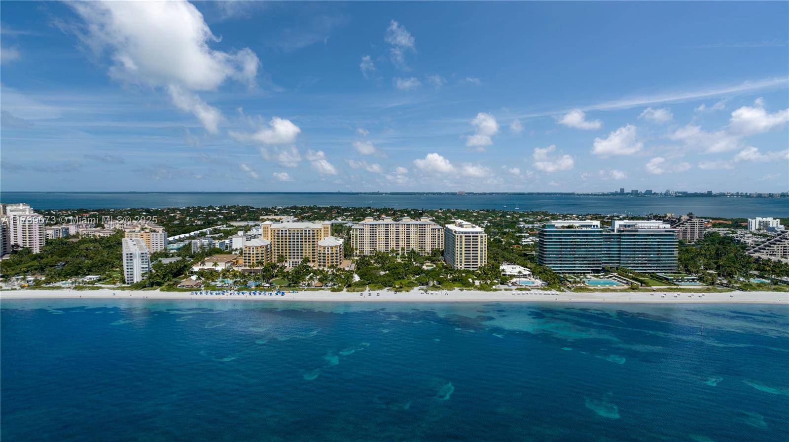 Key Biscayne, FL 33149,445 Grand Bay Dr #1011