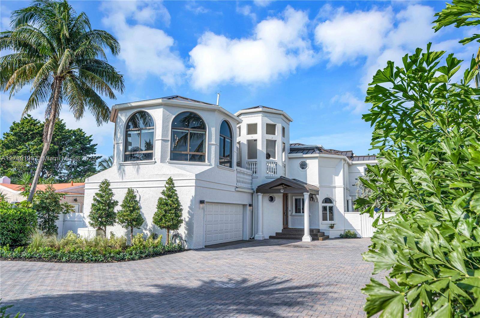 Fort Lauderdale, FL 33301,2615 E Las Olas Blvd