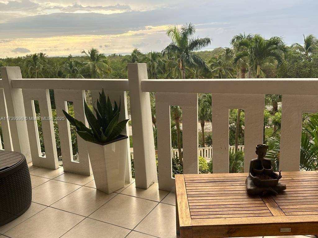 Key Biscayne, FL 33149,1121 Crandon Blvd #D404