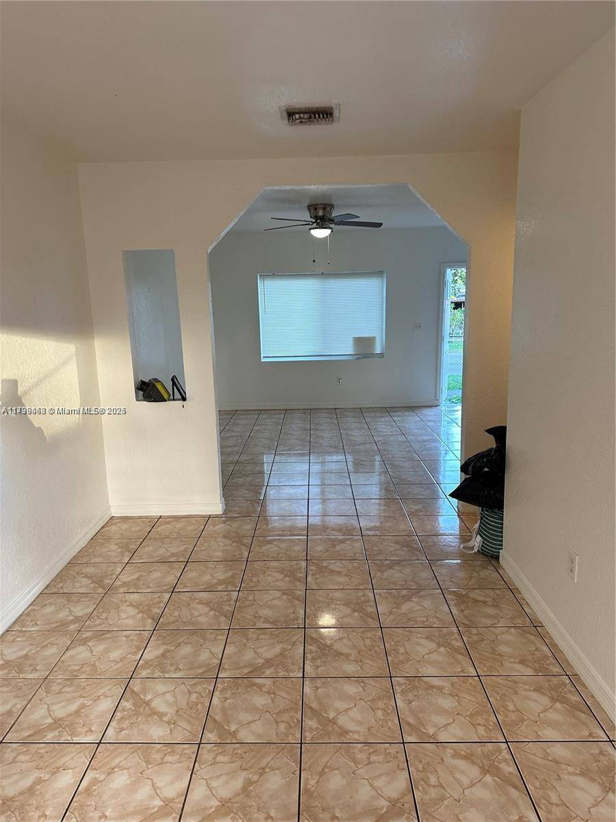 Miami, FL 33150,8310 NW 2nd Ave #8310