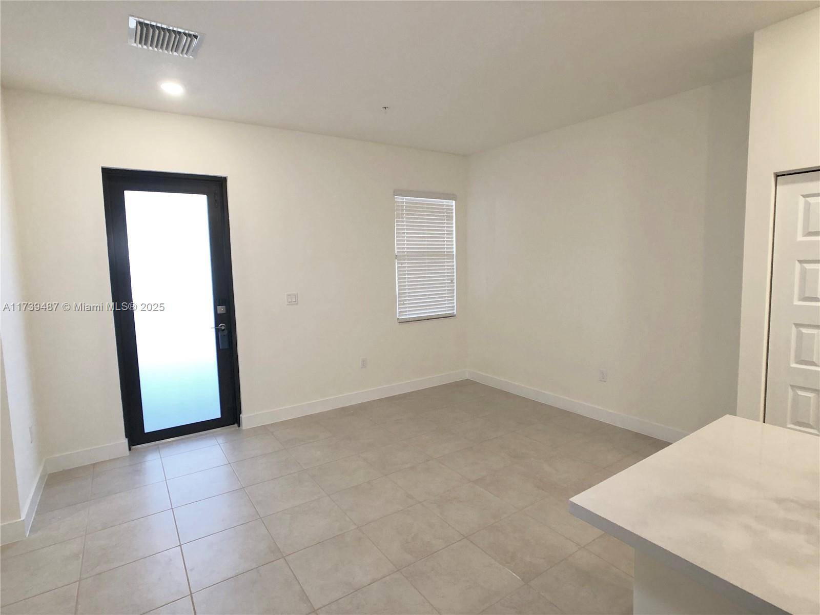 Doral, FL 33178,7925 NW 104th Ave #25