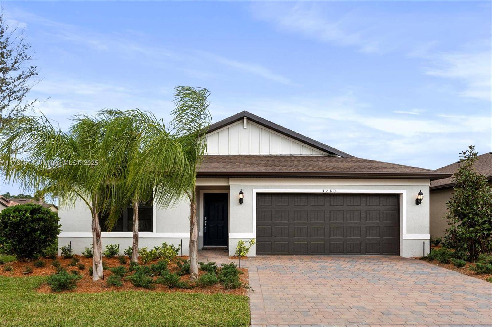 Vero Beach, FL 32967,5280 Jasper Sq #5280