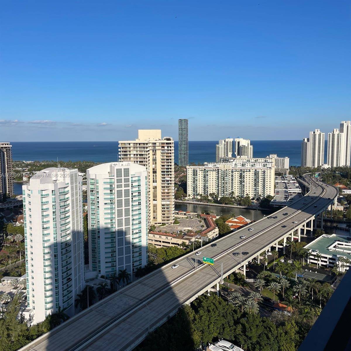 Aventura, FL 33180,3500 Mystic Pointe Dr #3505