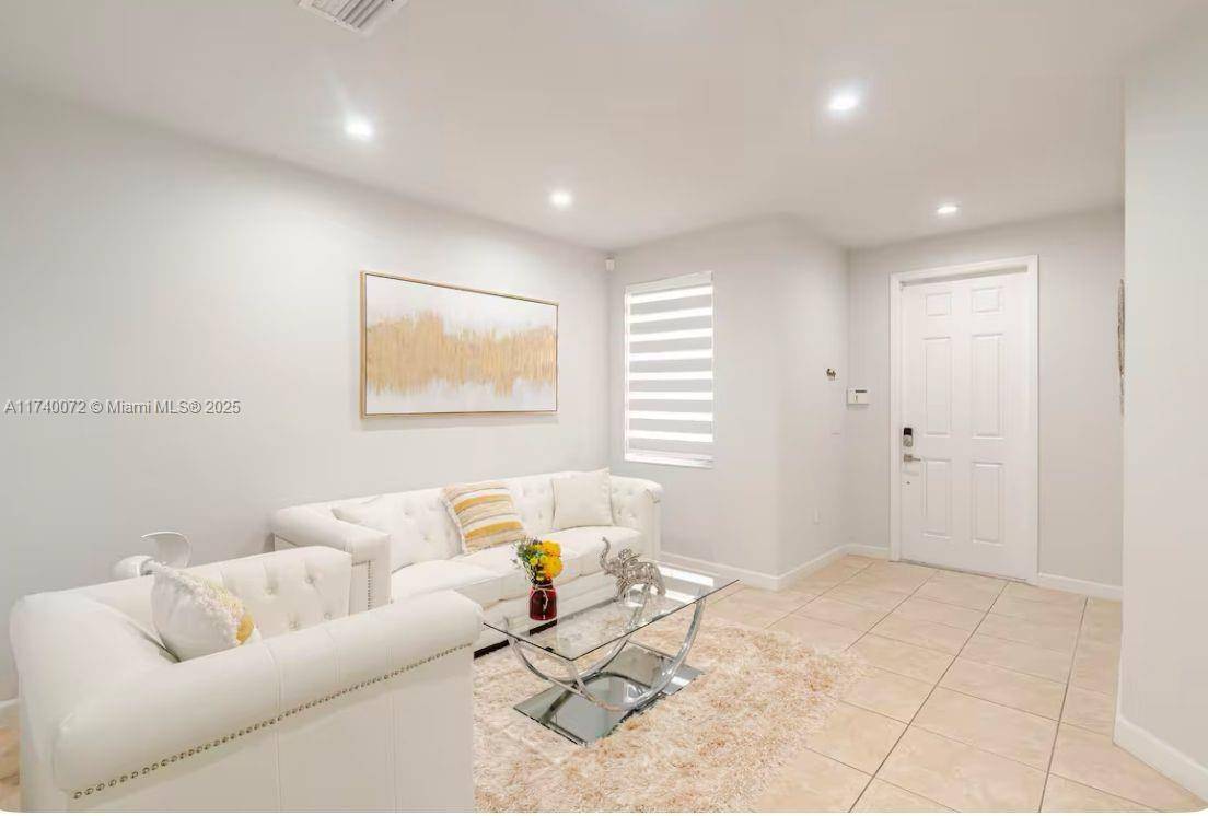 Doral, FL 33178,8763 NW 112th Pl #.