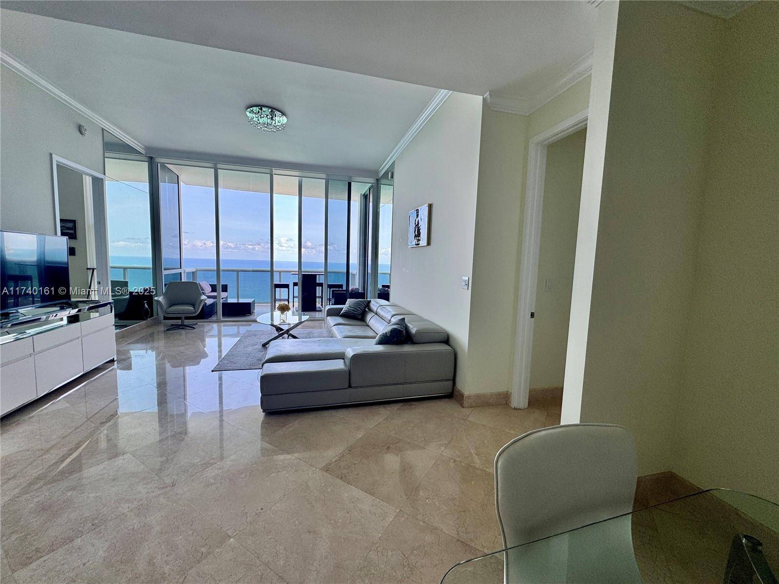 Sunny Isles Beach, FL 33160,18101 Collins Ave #5207
