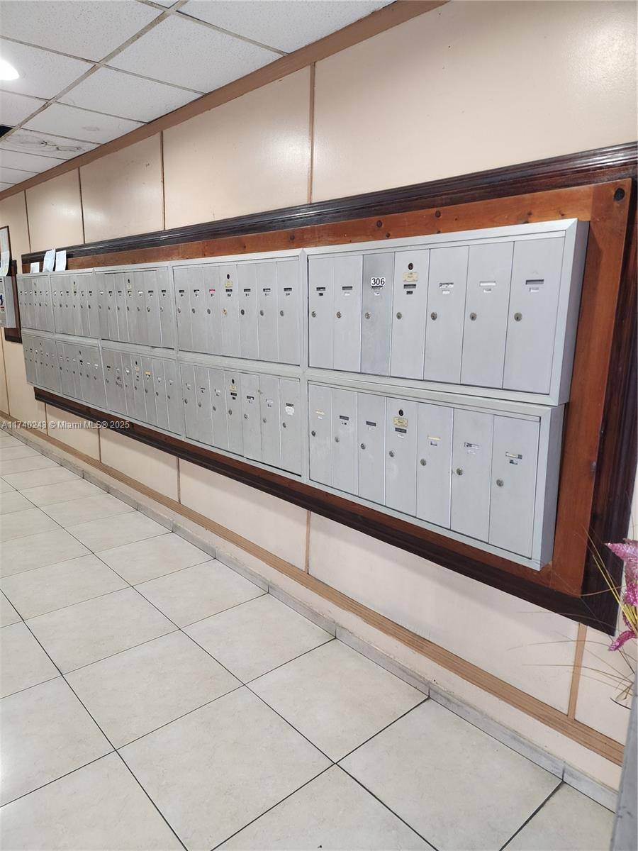 Hialeah, FL 33012,6055 W 19th Ave #316