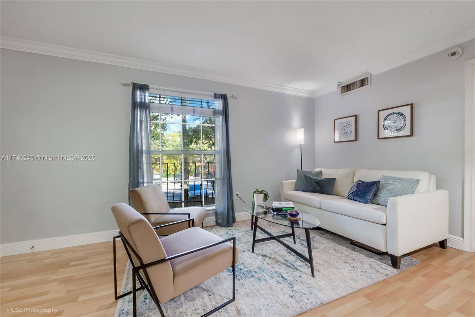 Miami, FL 33133,3245 Virginia St #42