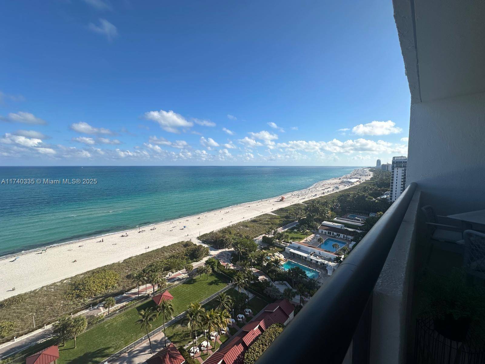 Miami Beach, FL 33140,2555 Collins Ave #1907