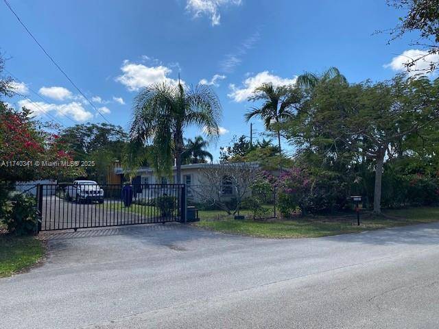 Miami, FL 33176,11624 SW 93rd St