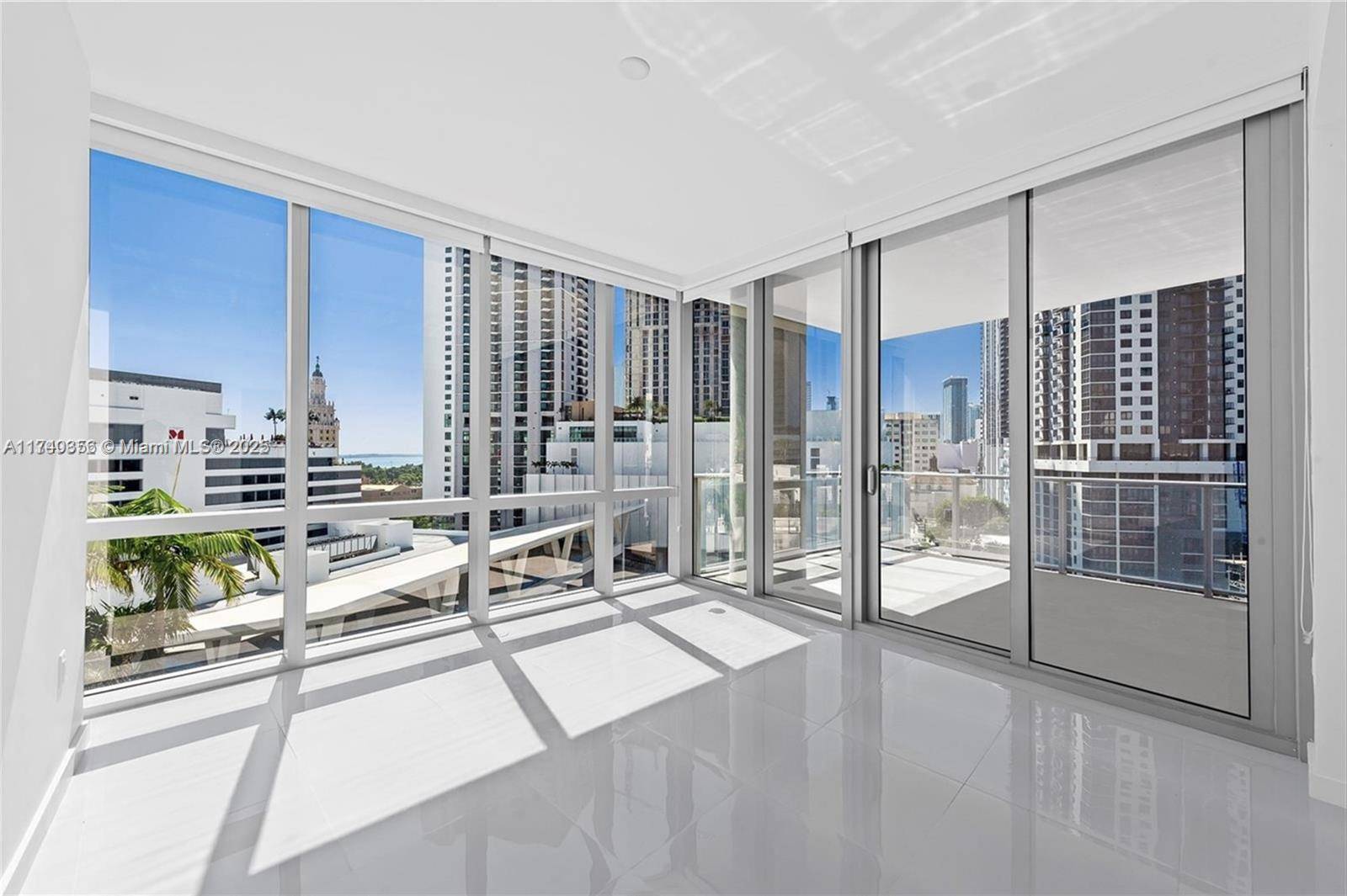 Miami, FL 33132,851 NE 1st Ave #811