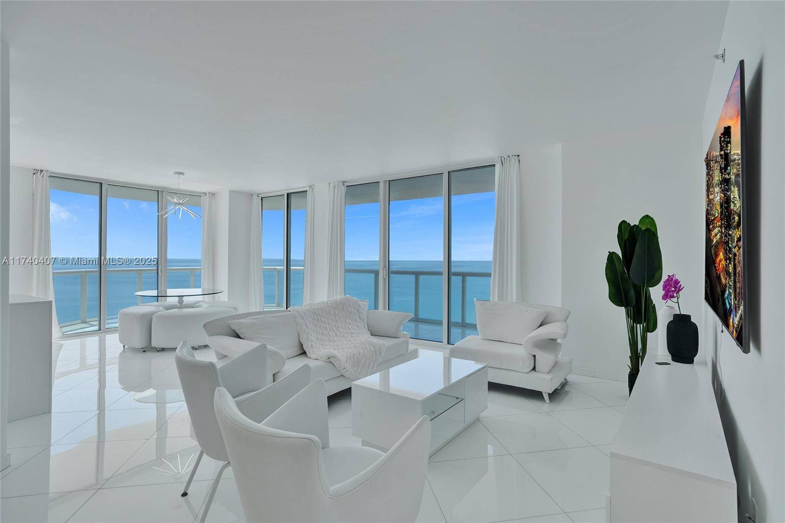 Miami Beach, FL 33141,6365 Collins Ave #2403