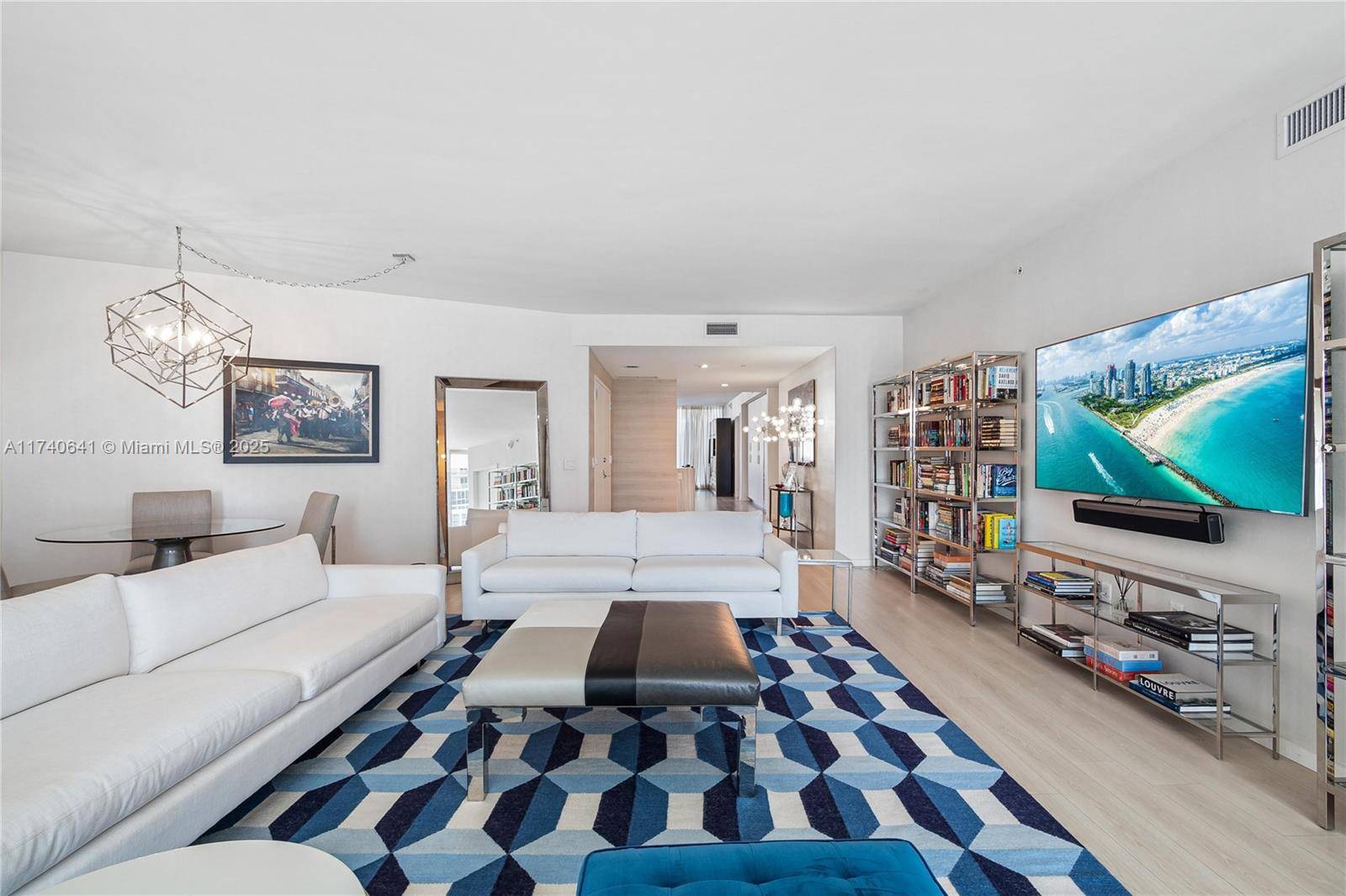 Miami Beach, FL 33139,1 Collins Ave #304