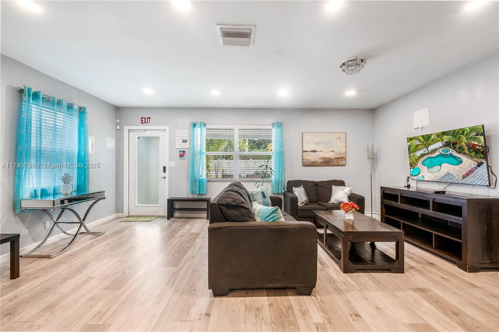 Fort Lauderdale, FL 33311,1631 N Andrews Sq