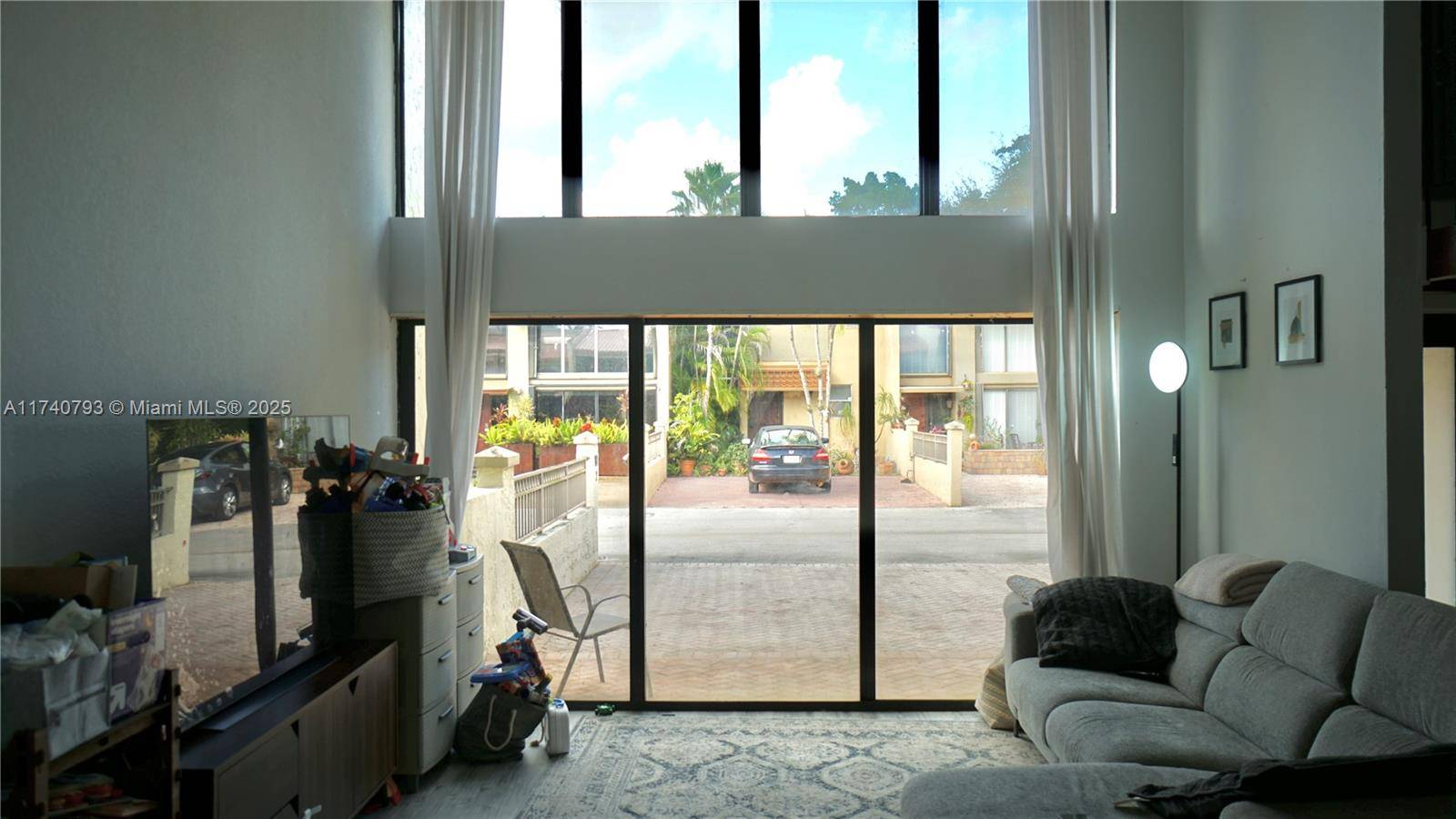 Plantation, FL 33324,741 E Coco Plum Cir #2