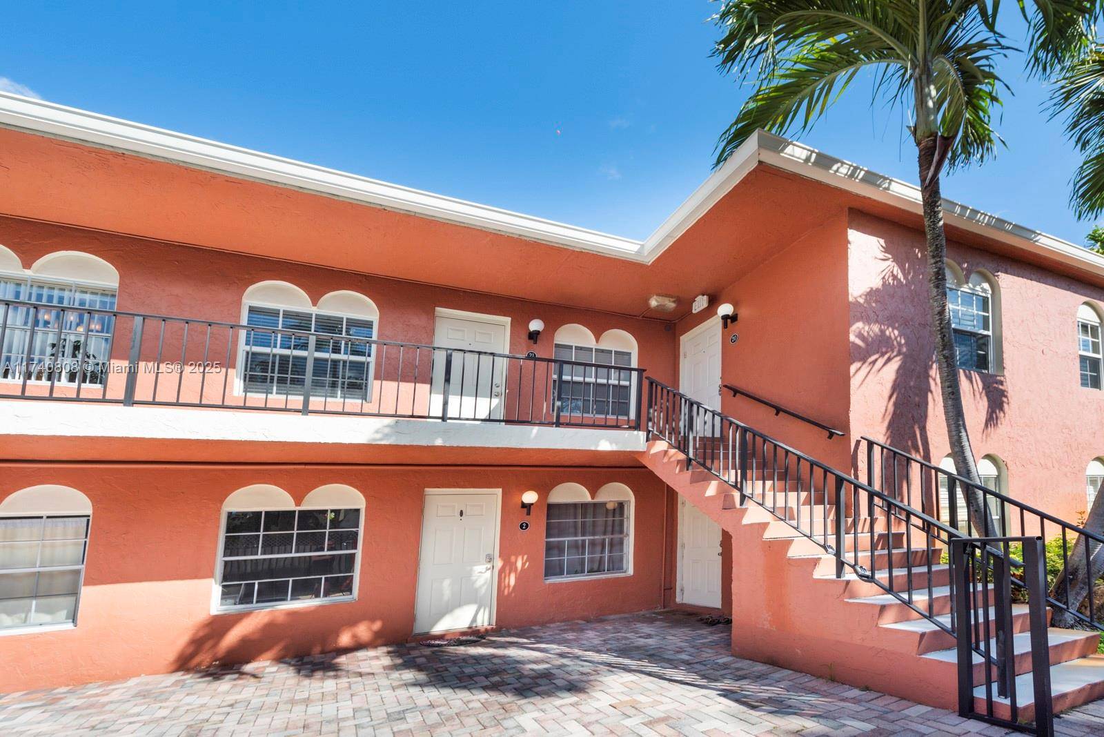 Fort Lauderdale, FL 33316,1405 Miami Rd #20