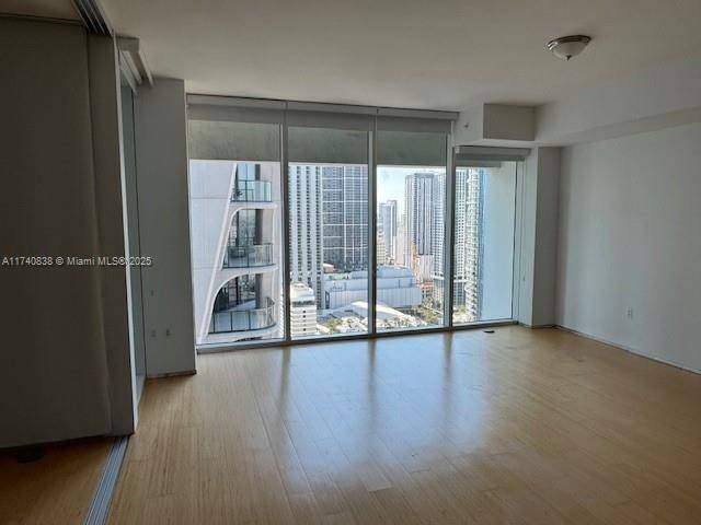 Miami, FL 33132,1040 Biscayne Blvd #3008