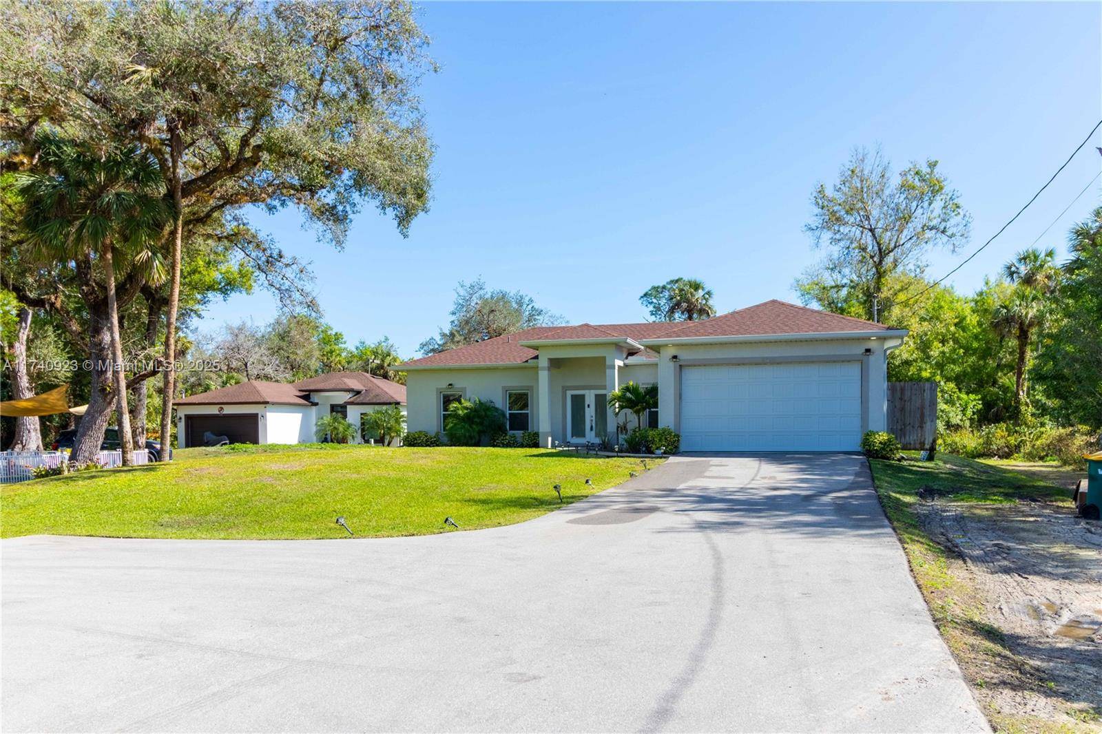 Naples, FL 34117,3302 DESOTO BLVD S