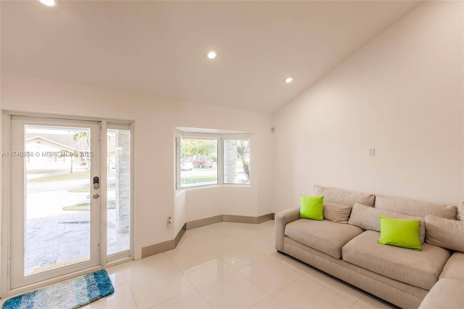 Homestead, FL 33033,16220 SW 285th St