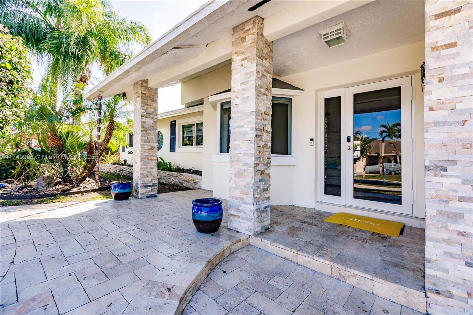 Homestead, FL 33033,16220 SW 285th St