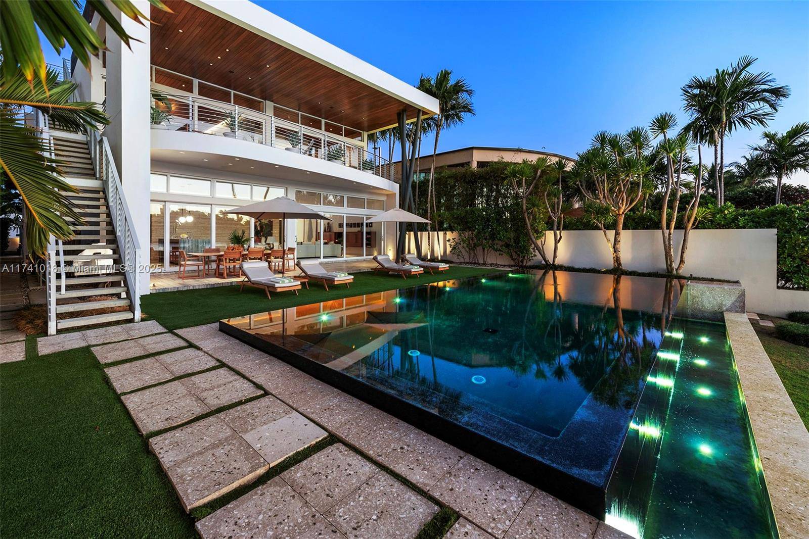 Miami Beach, FL 33139,610 W Dilido Dr