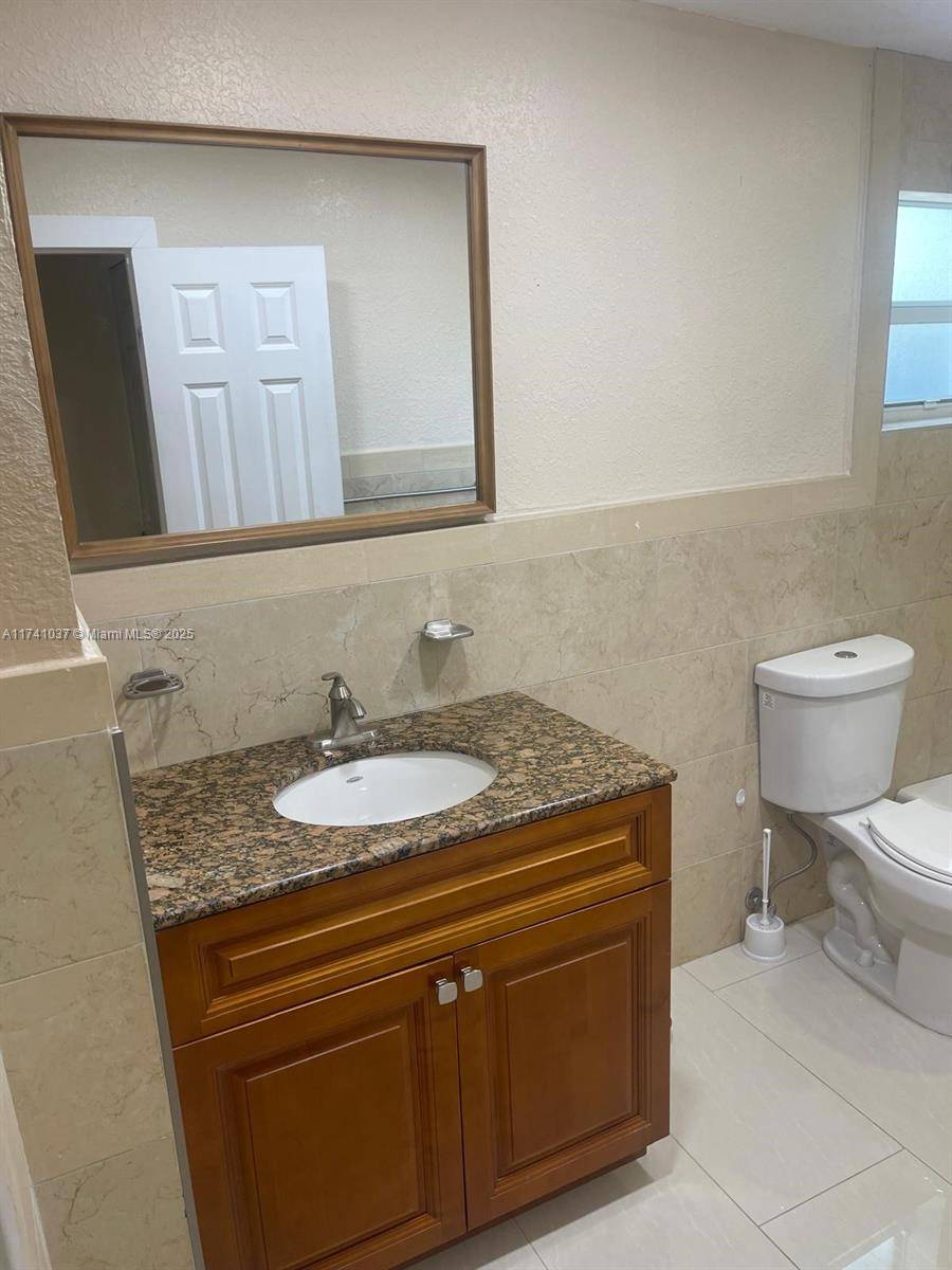 Miami, FL 33150,1163 NW 100th Ter #R