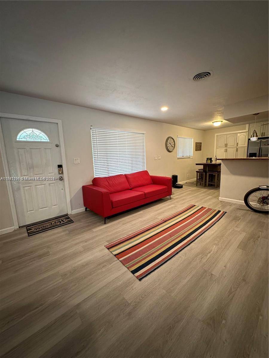 Plantation, FL 33317,5561 SW 2nd Ct