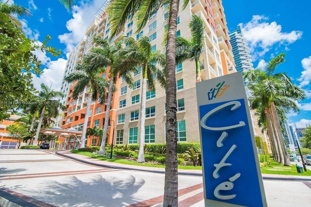Miami, FL 33137,2000 N Bayshore Dr #304