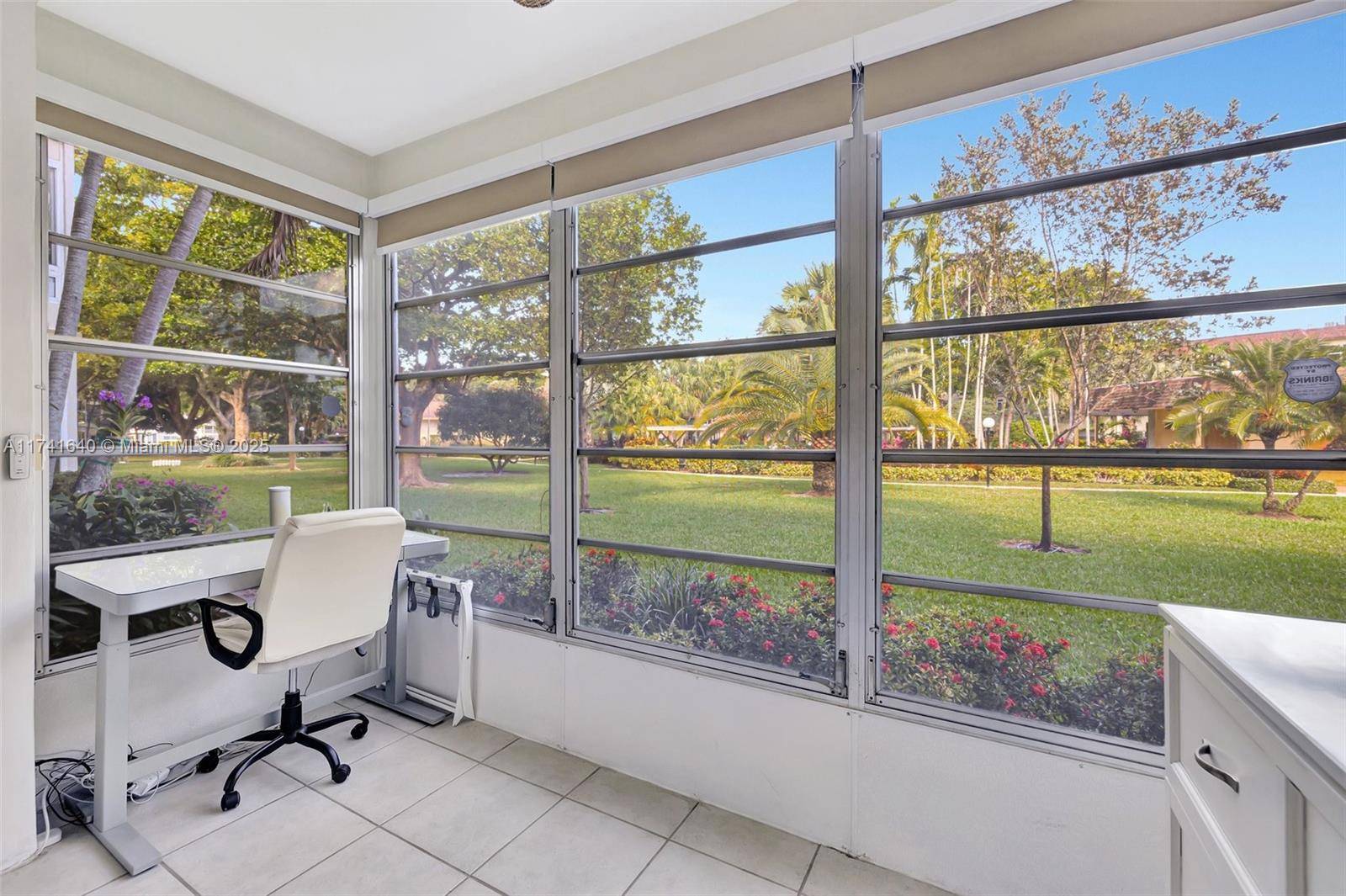 Lauderdale Lakes, FL 33313,5131 W Oakland Park Blvd #108