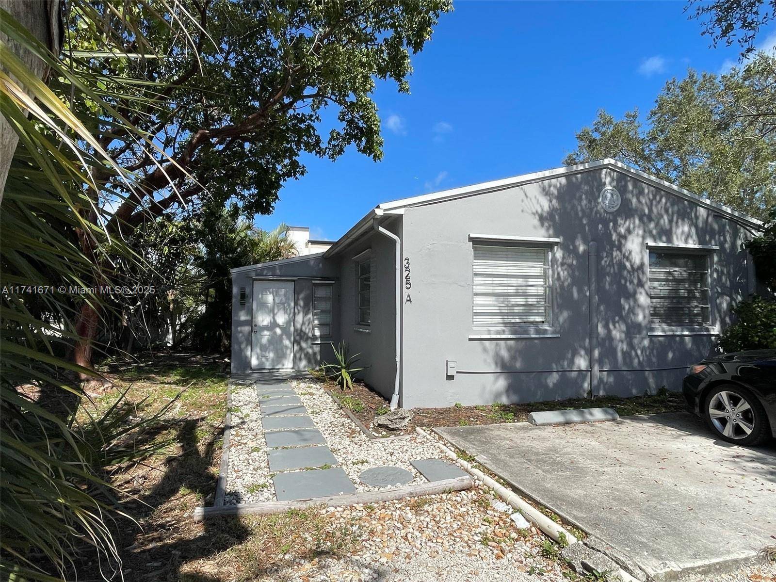 Fort Lauderdale, FL 33315,325 SW 14th Ct #A