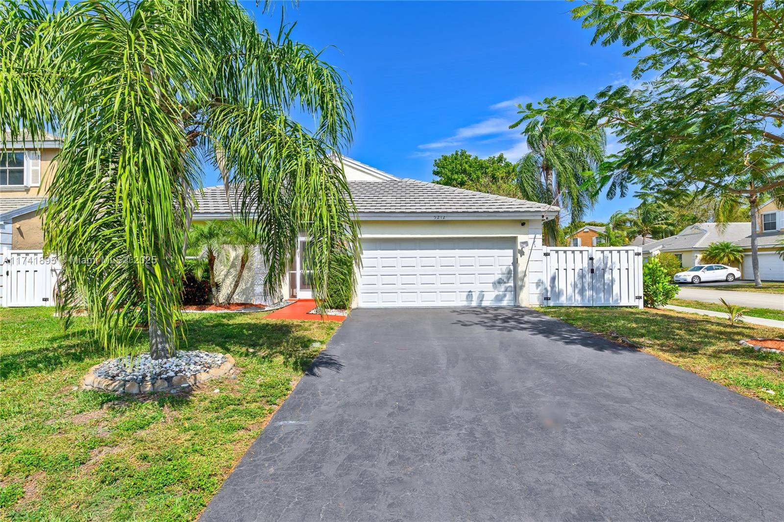Coconut Creek, FL 33073,5212 NW 53rd Cir