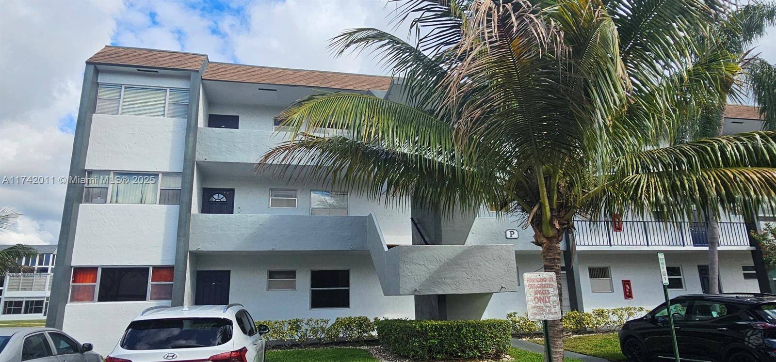 Tamarac, FL 33321,8340 Sands Point Blvd #P101