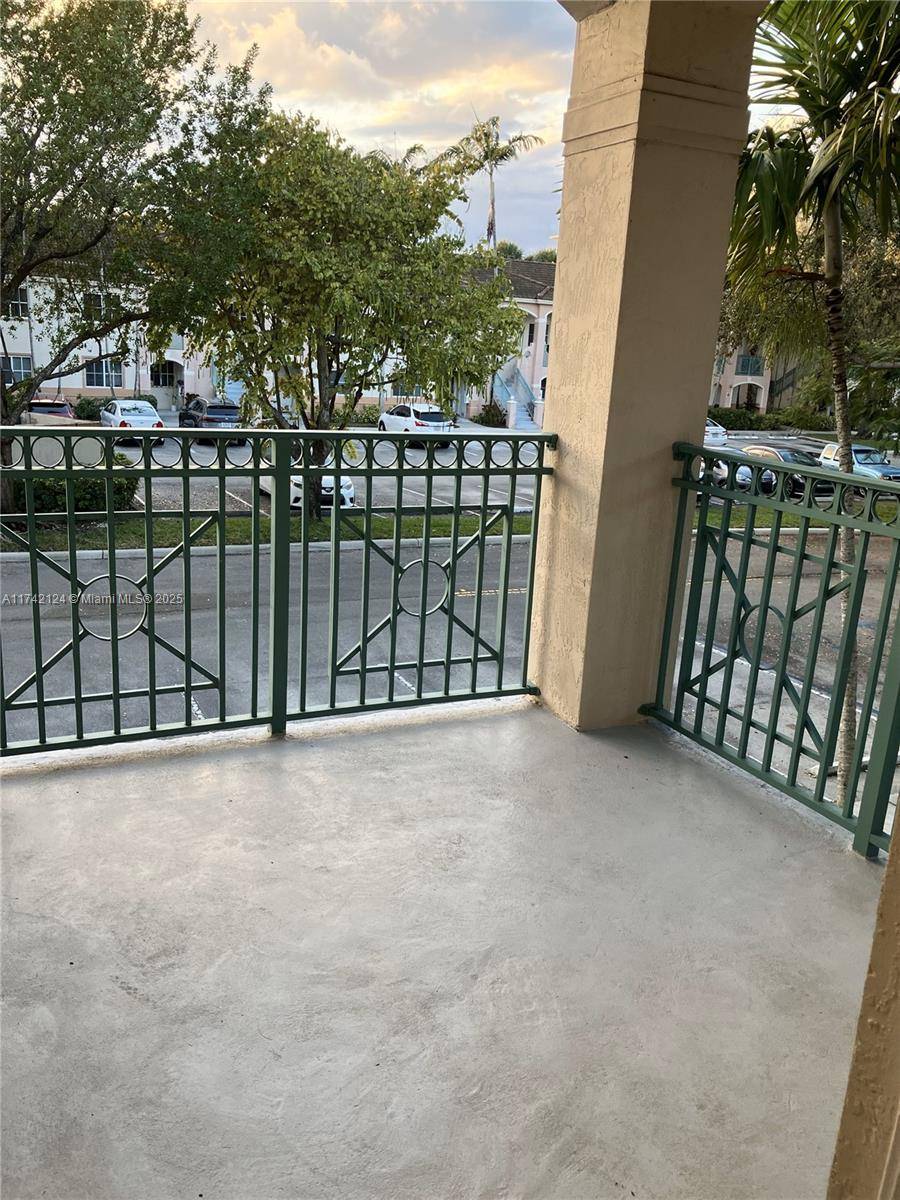 Pembroke Pines, FL 33024,2125 NW 77th Way #201