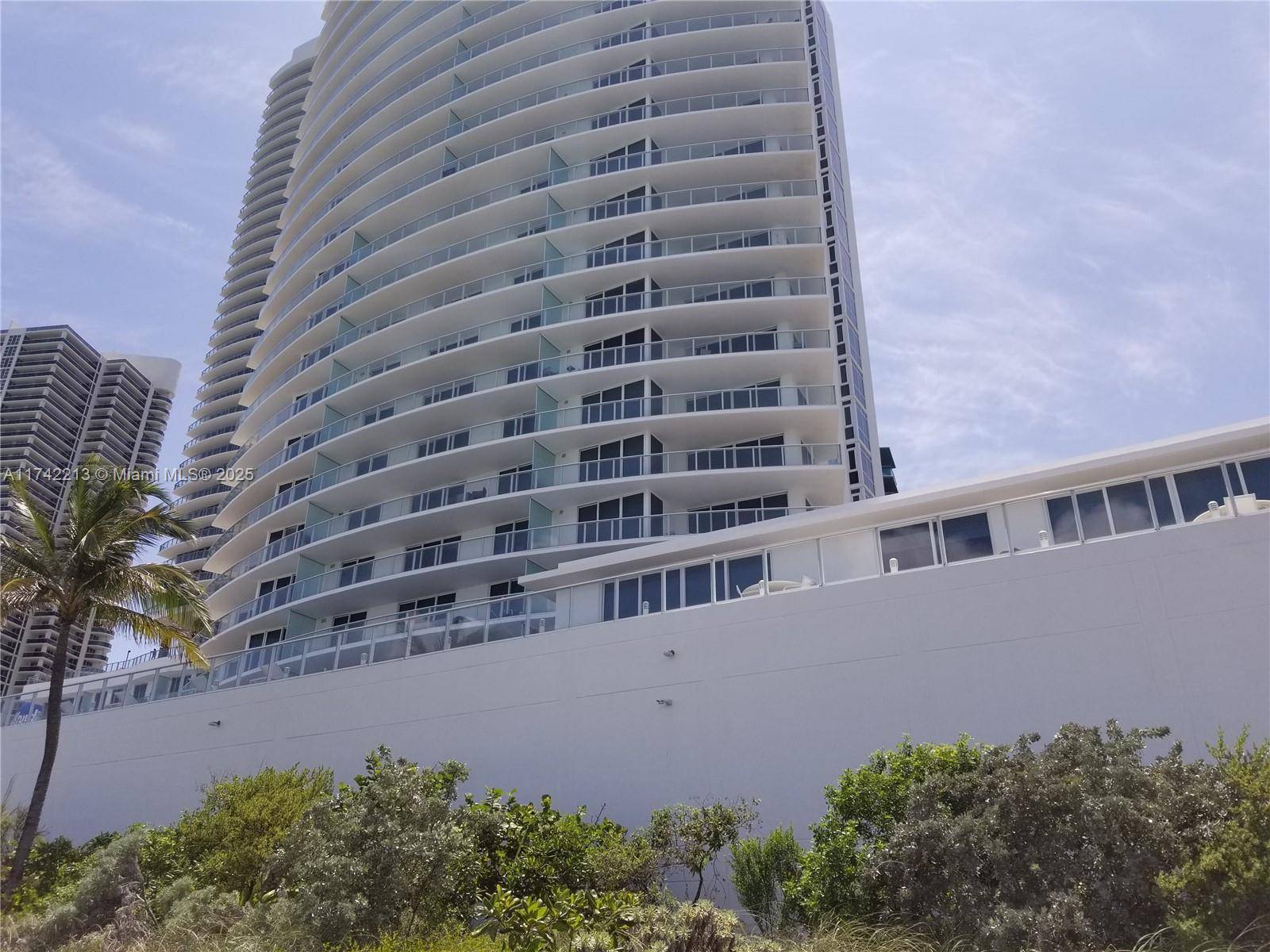 Hallandale Beach, FL 33019,4001 S Ocean Dr #4H