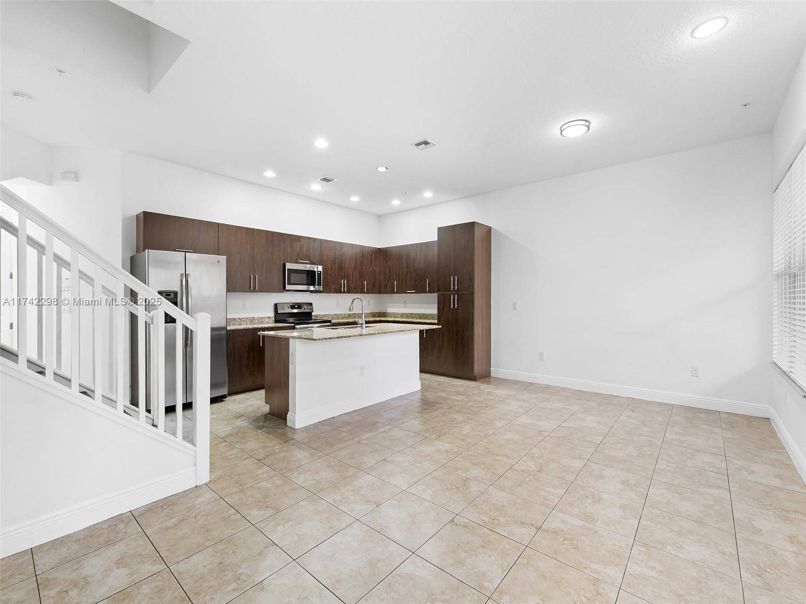 Pembroke Pines, FL 33028,1732 NW 124th Pl
