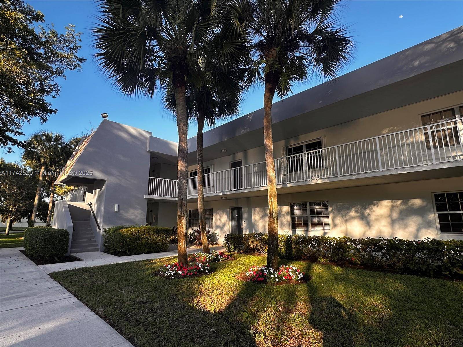 Pompano Beach, FL 33069,4261 W Palm Aire Dr #207