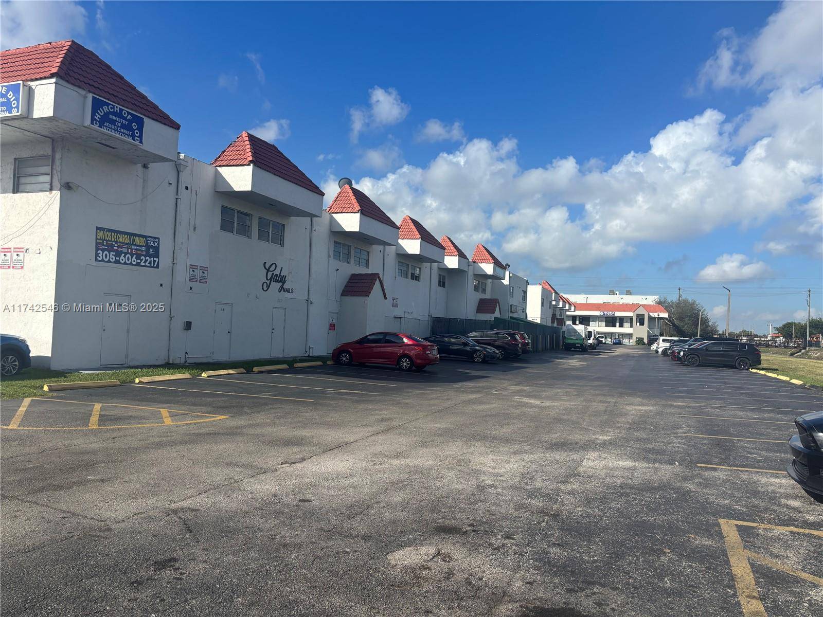 Hialeah Gardens, FL 33016,10550 NW 77 CT #204