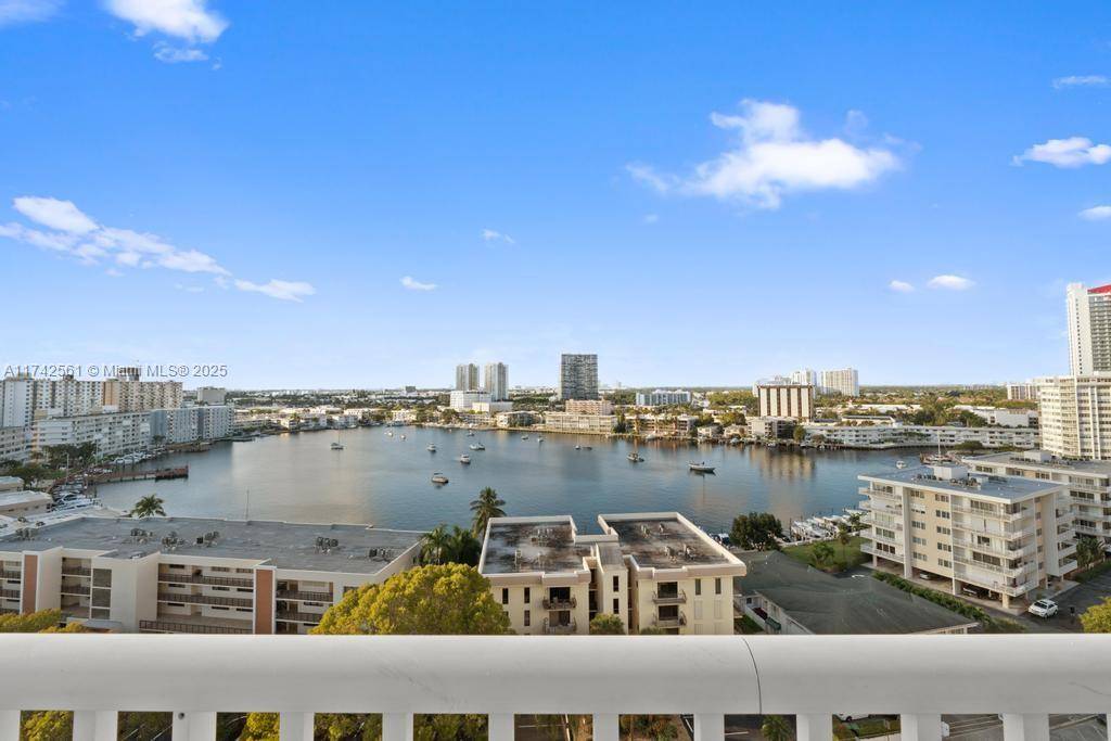 Hallandale Beach, FL 33009,137 Golden Isles Dr #1408