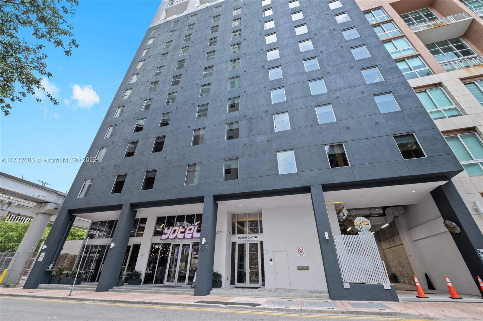 Miami, FL 33132,227 NE 2nd St #2512