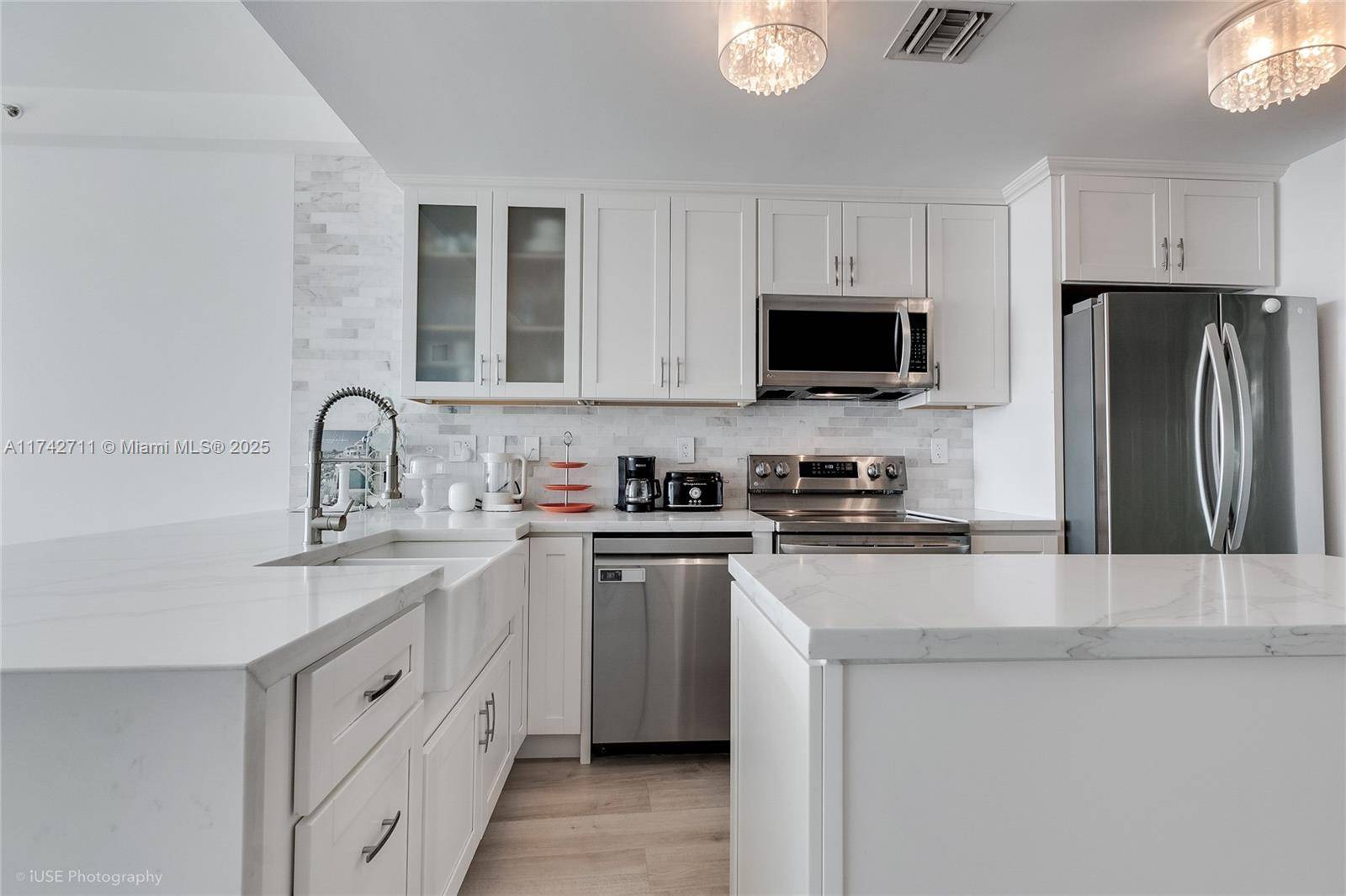 Miami Beach, FL 33141,6580 Indian Creek Dr #304