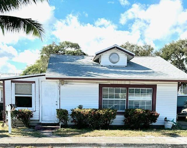 Lake Worth, FL 33460,1605 S N St