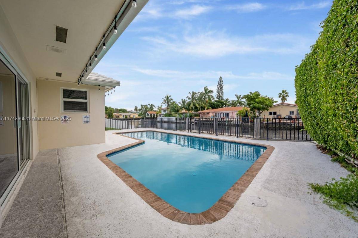 Fort Lauderdale, FL 33308,2810 NE 60th St