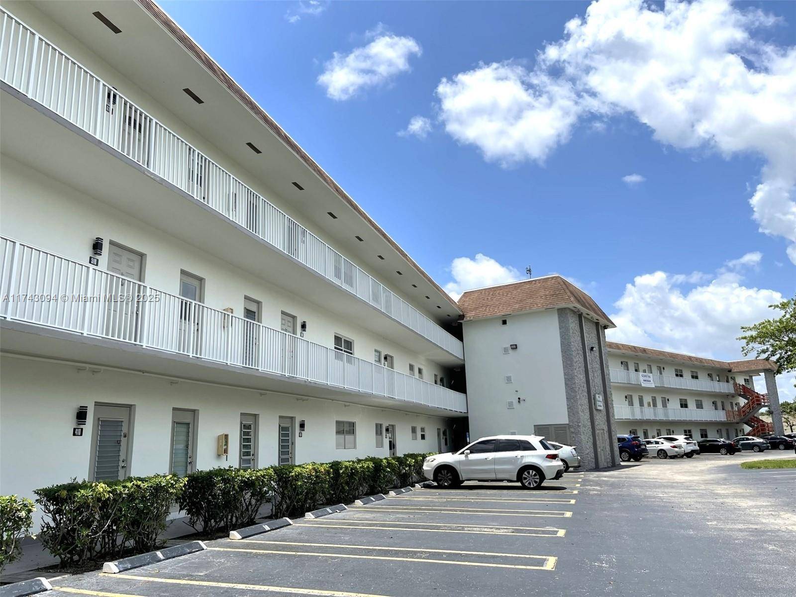 Lauderdale Lakes, FL 33319,5102 NW 36th St #611