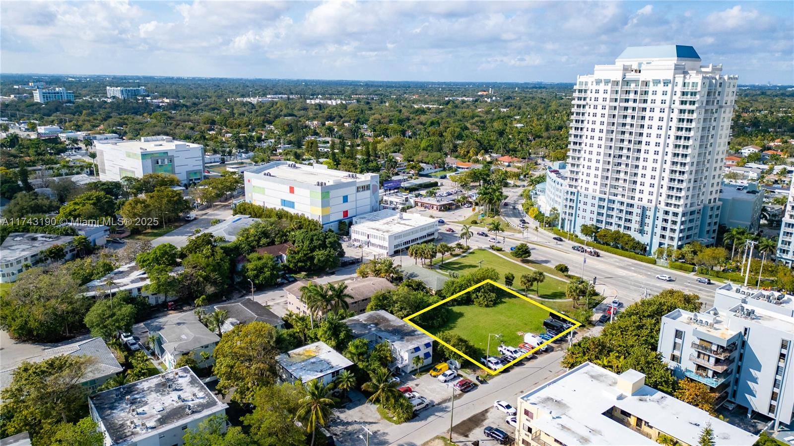 Miami, FL 33138,7880-7860 NE Bayshore Ct