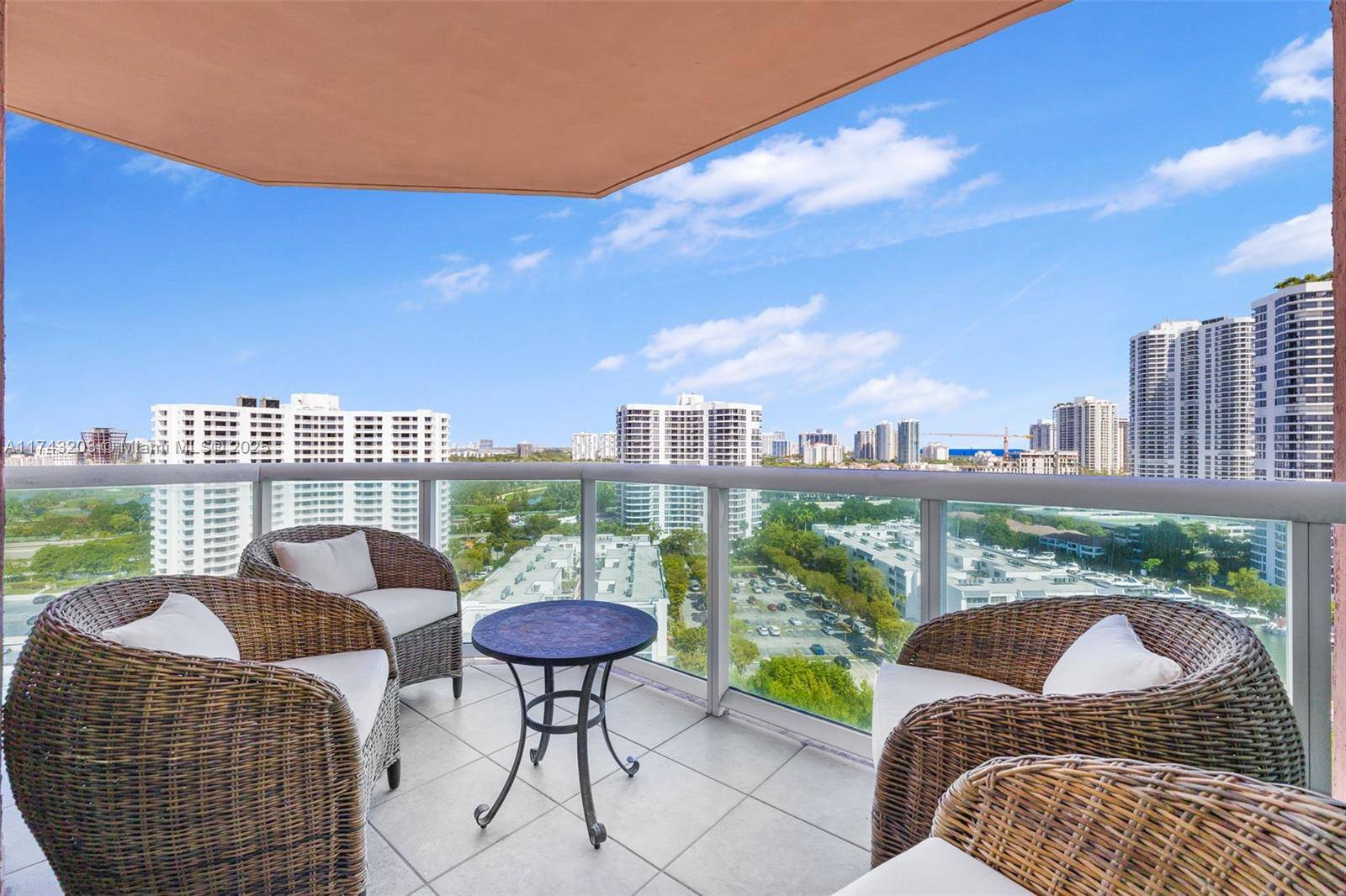Aventura, FL 33180,3370 Hidden Bay Dr #1702