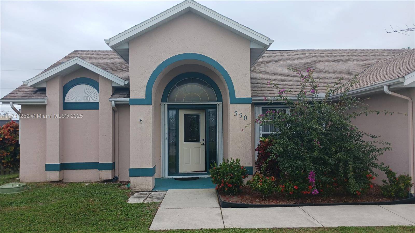 Port St. Lucie, FL 34983,550 SE Sunnybrook Ter