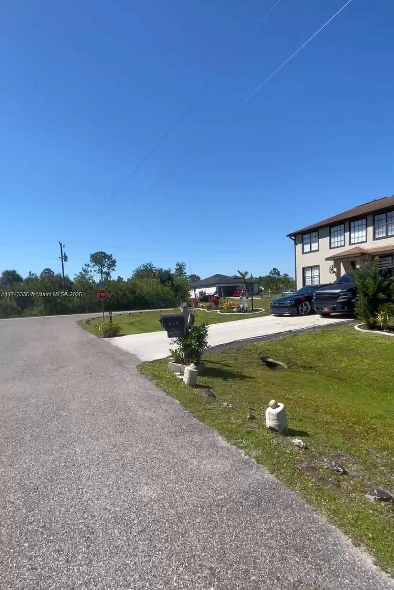 Lehigh Acres, FL 33972,1907 TRUDY ST