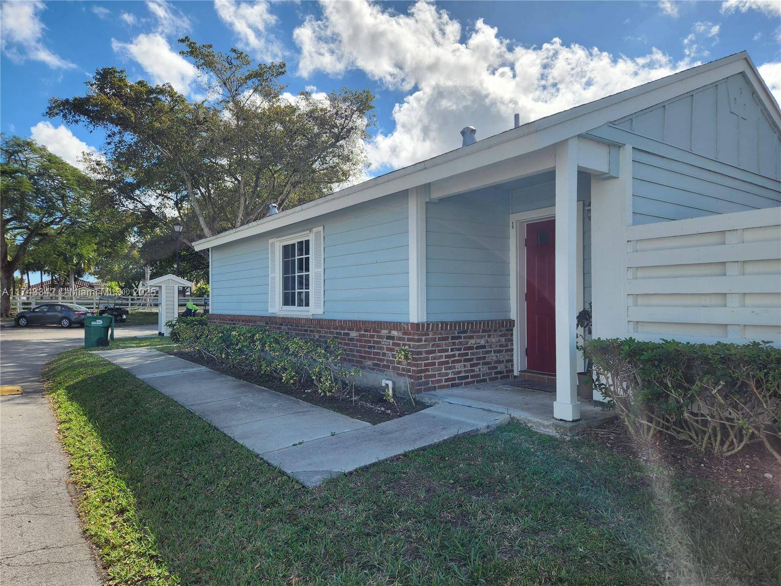 Miami, FL 33186,13700 SW 147th Cir Ln #1-5