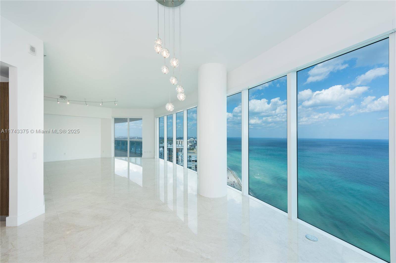 Hollywood, FL 33019,2711 S Ocean Dr #3302